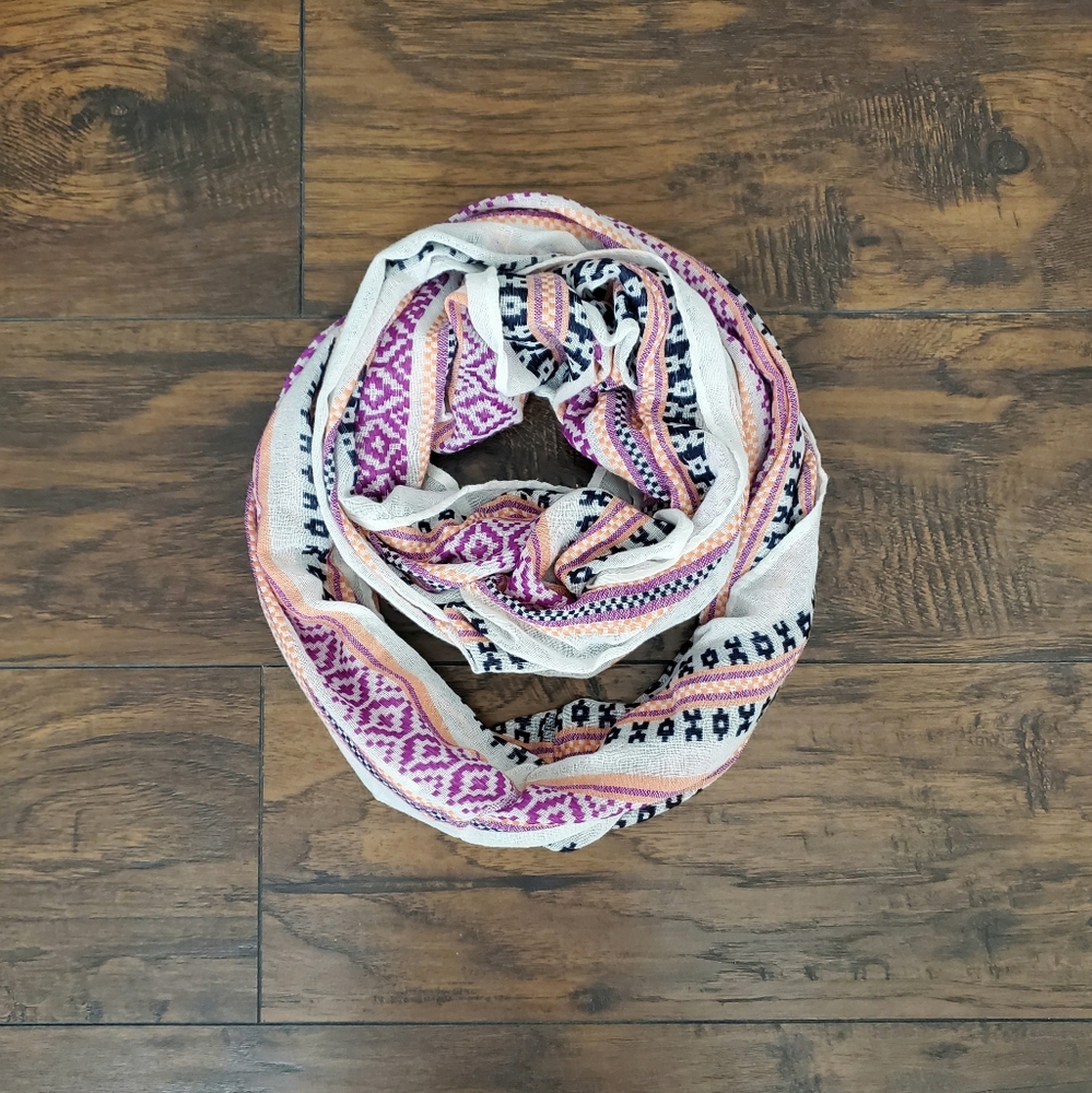 Tribal Pattern Infinity Scarf